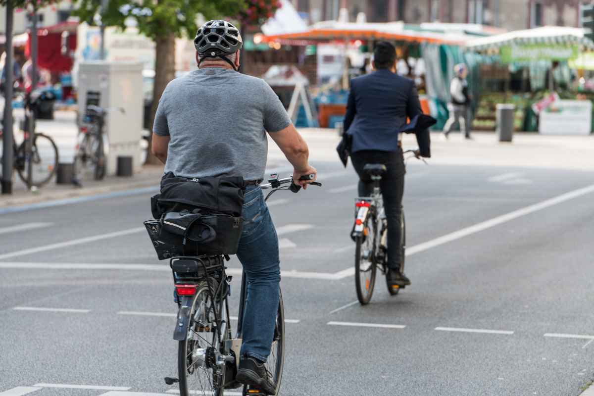 E-Bike-Fahrer bremste wegen Hundes und stürzte