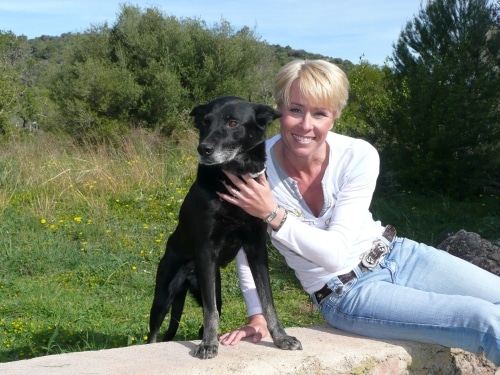 Sonja Zietlow „Sie ist ein Star & holt arme Hunde raus“