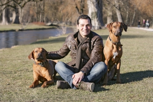 Erol Sander: Gefragter Schauspieler & Botschafter des Hundes